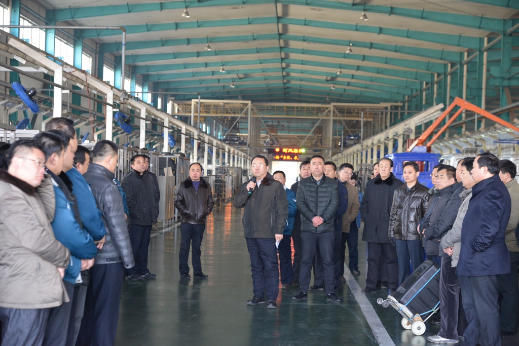 太阳集团tyc539集团举行中层向导干部现场观摩活动